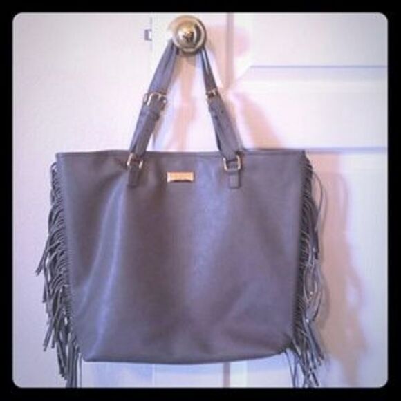 NWT BCBG  Taupe Roomy Tote - Picture 1 of 4